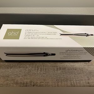 GHD Platinum + Professional 1" Smart Styler
Iron Flat Iron